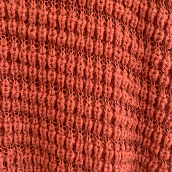 Sweater. Open knit. Perfect for spring. - Picture 4 of 5